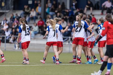 Bild 113 - wBJ Hamburger SV - FC Suederelbe : Ergebnis: 9:0
